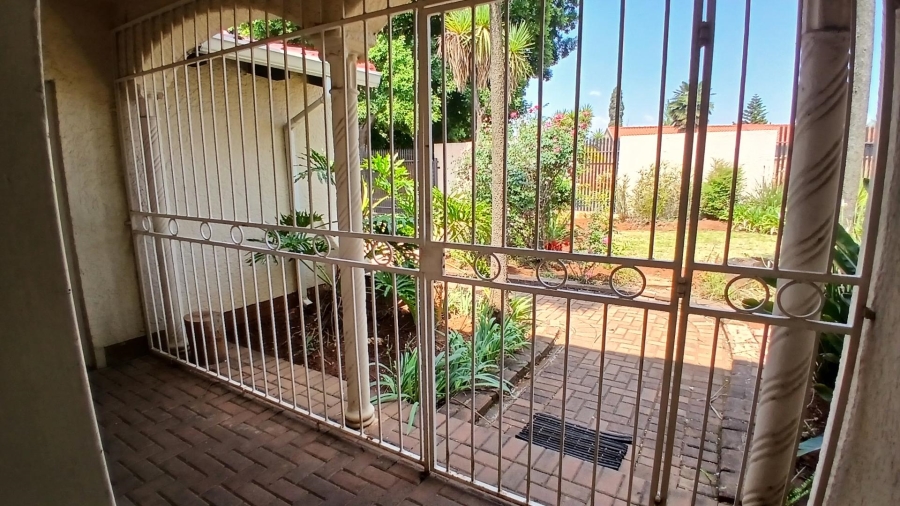 To Let 0 Bedroom Property for Rent in Kempton Park Gauteng