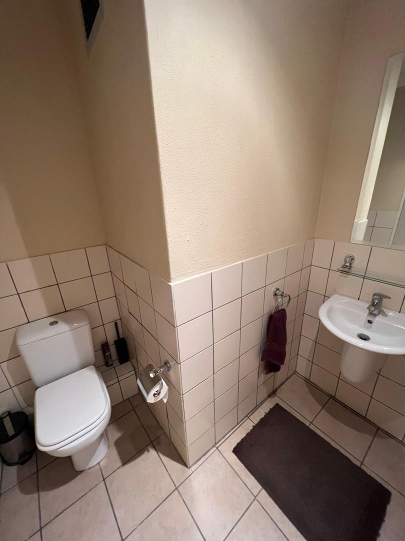 To Let 2 Bedroom Property for Rent in Killarney Gauteng