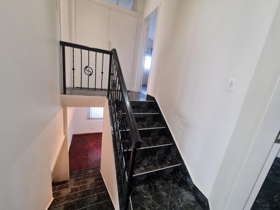 4 Bedroom Property for Sale in Linmeyer Gauteng