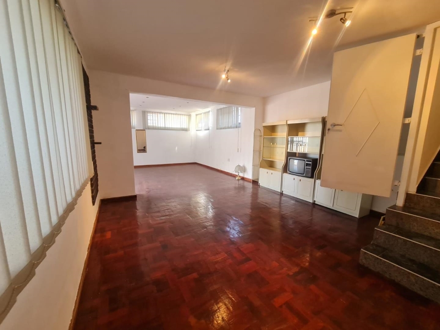 4 Bedroom Property for Sale in Linmeyer Gauteng