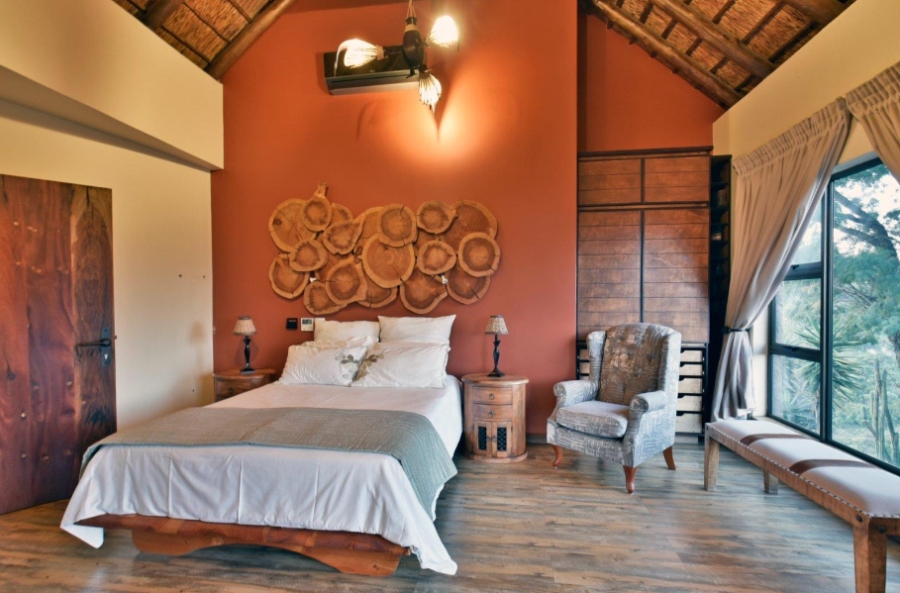 9 Bedroom Property for Sale in Glenvista Gauteng