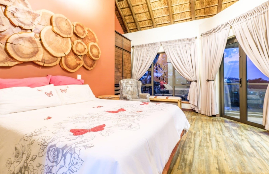 9 Bedroom Property for Sale in Glenvista Gauteng