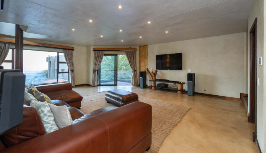 9 Bedroom Property for Sale in Glenvista Gauteng