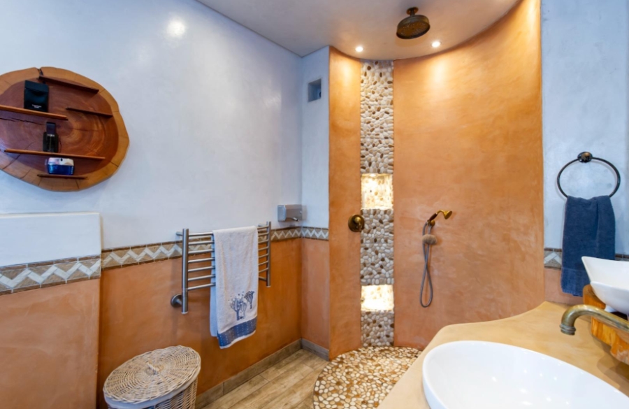 9 Bedroom Property for Sale in Glenvista Gauteng