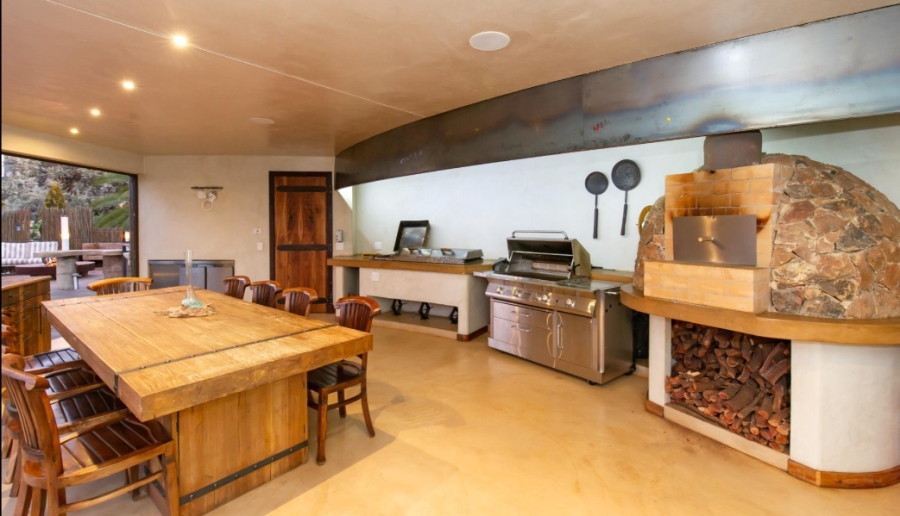 9 Bedroom Property for Sale in Glenvista Gauteng