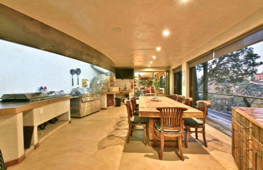 9 Bedroom Property for Sale in Glenvista Gauteng