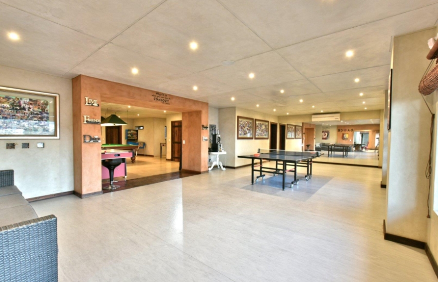 9 Bedroom Property for Sale in Glenvista Gauteng