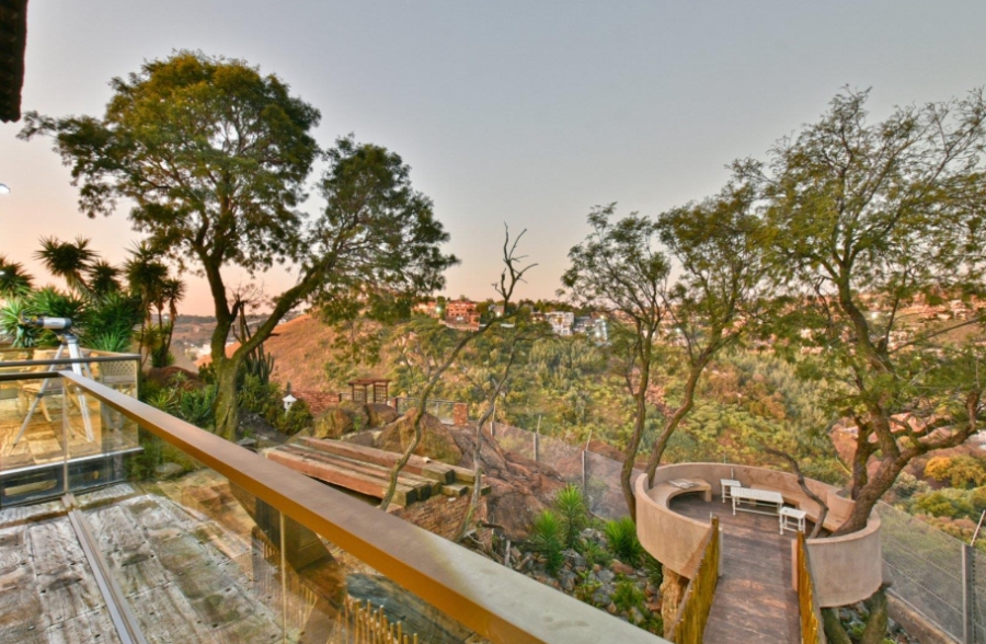 9 Bedroom Property for Sale in Glenvista Gauteng