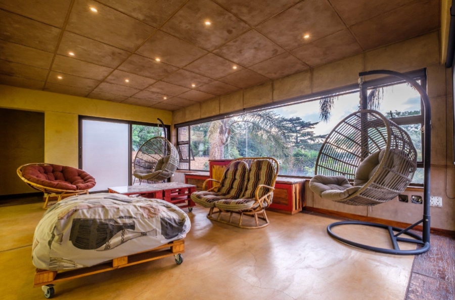 9 Bedroom Property for Sale in Glenvista Gauteng