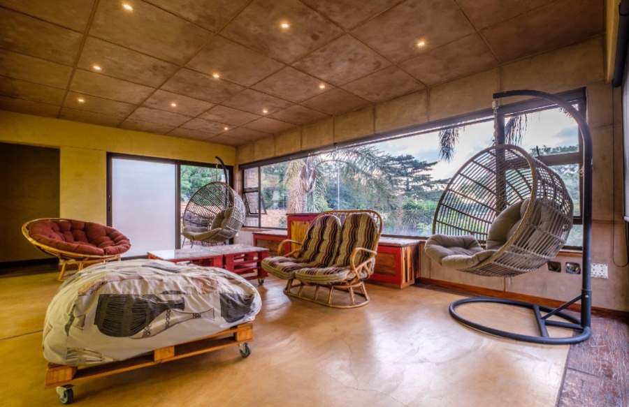 9 Bedroom Property for Sale in Glenvista Gauteng