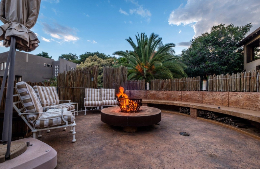 9 Bedroom Property for Sale in Glenvista Gauteng