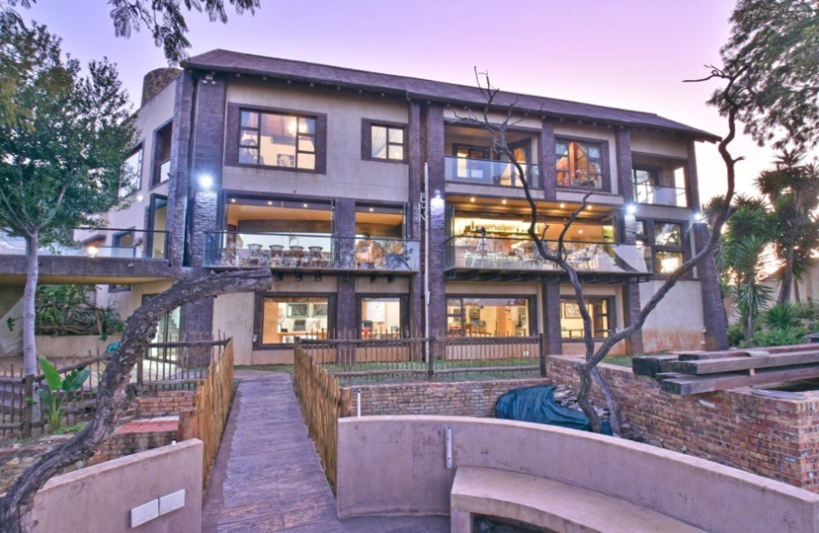 9 Bedroom Property for Sale in Glenvista Gauteng