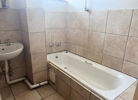 2 Bedroom Property for Sale in Florida Gauteng