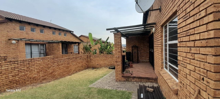 2 Bedroom Property for Sale in Honeydew Gauteng