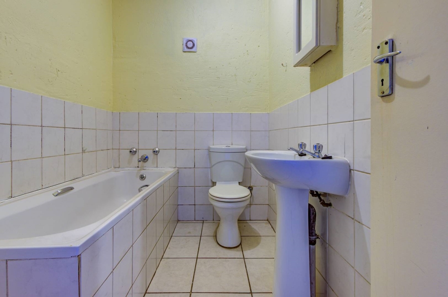 2 Bedroom Property for Sale in Comet Gauteng