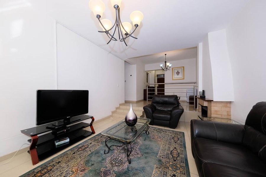 To Let 3 Bedroom Property for Rent in Riviera Gauteng