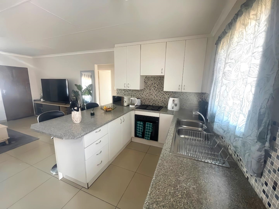 2 Bedroom Property for Sale in Chloorkop Gauteng
