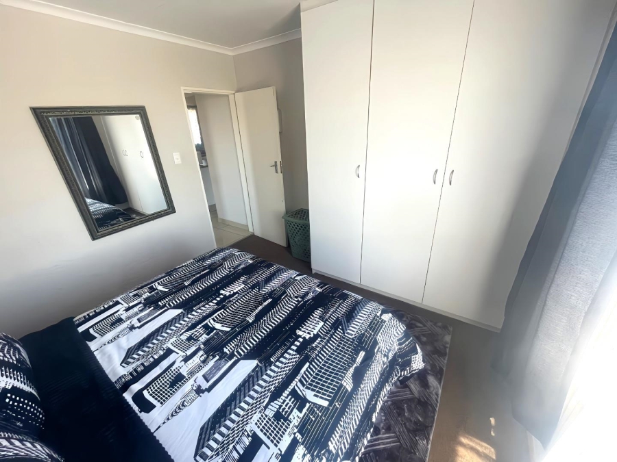2 Bedroom Property for Sale in Chloorkop Gauteng