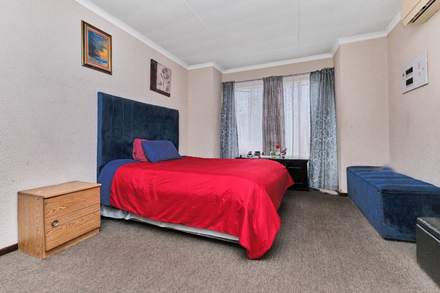3 Bedroom Property for Sale in Willowbrook Gauteng