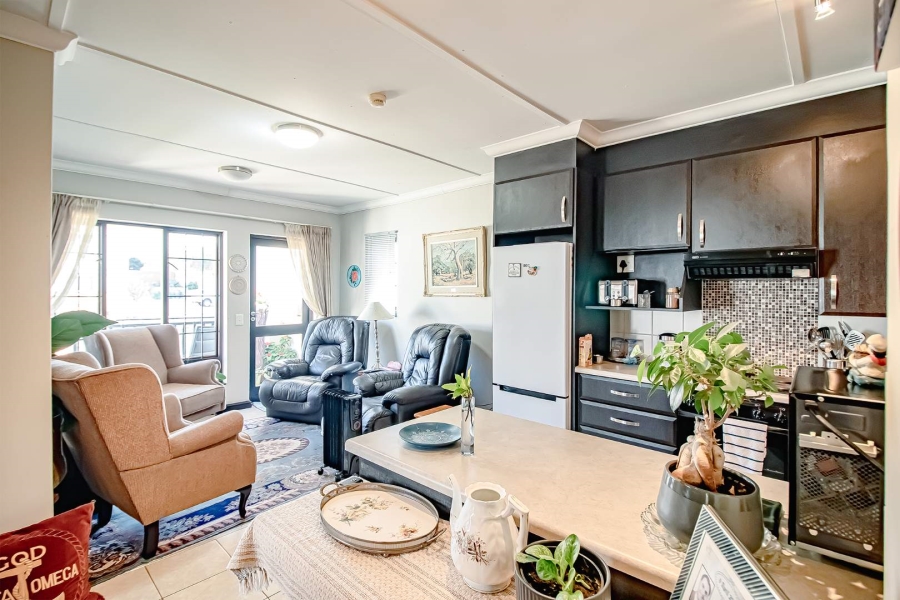 1 Bedroom Property for Sale in Rietvalleirand Gauteng