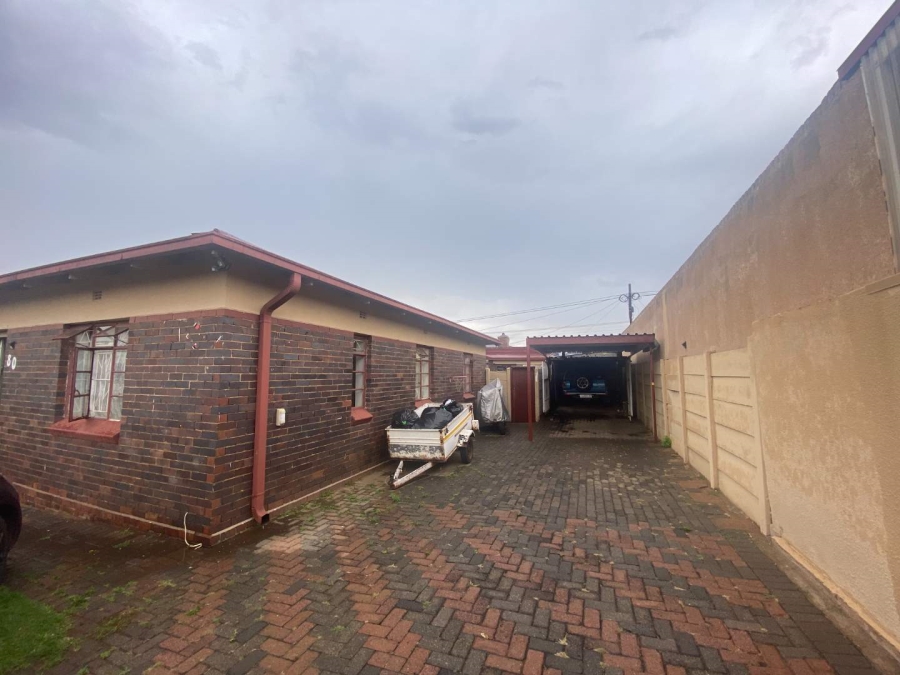 3 Bedroom Property for Sale in South Hills Gauteng