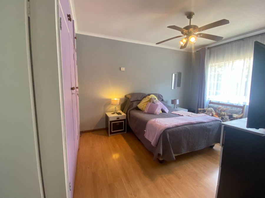 3 Bedroom Property for Sale in Mulbarton Gauteng