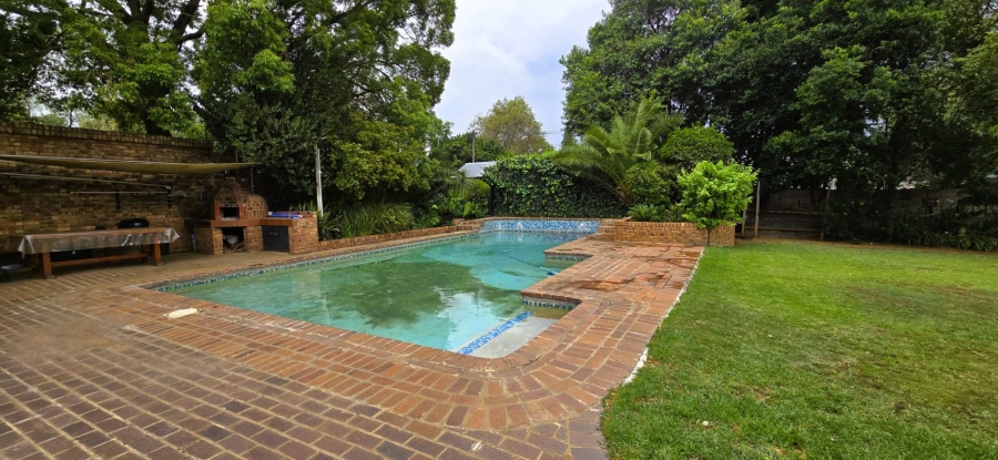 4 Bedroom Property for Sale in Brackenhurst Gauteng