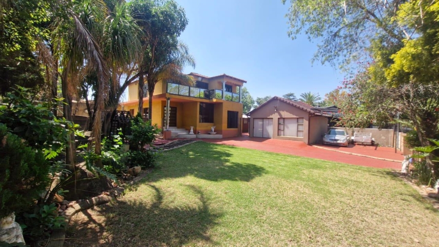5 Bedroom Property for Sale in Brackendowns Gauteng