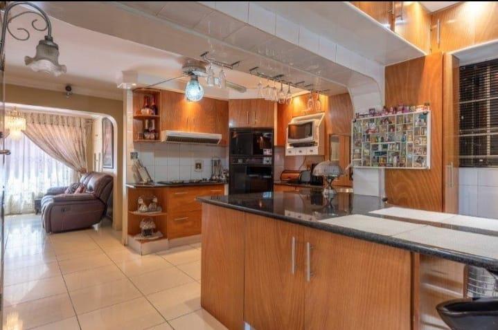 4 Bedroom Property for Sale in Winchester Hills Gauteng