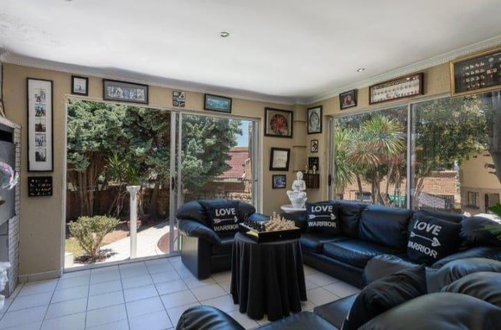 4 Bedroom Property for Sale in Winchester Hills Gauteng