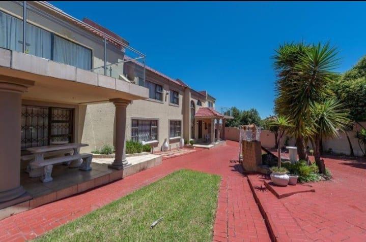 4 Bedroom Property for Sale in Winchester Hills Gauteng