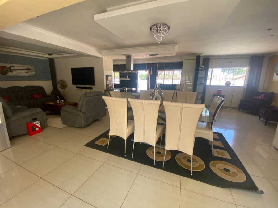 4 Bedroom Property for Sale in Mulbarton Gauteng