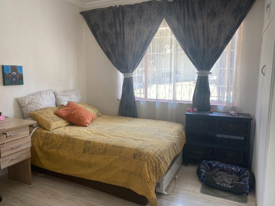 4 Bedroom Property for Sale in Mulbarton Gauteng