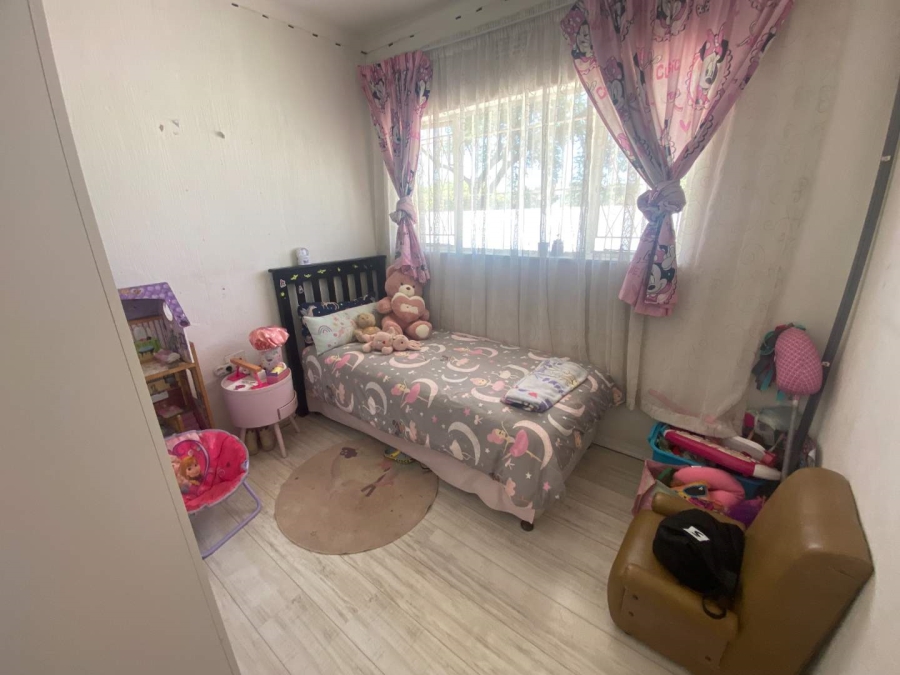 4 Bedroom Property for Sale in Mulbarton Gauteng