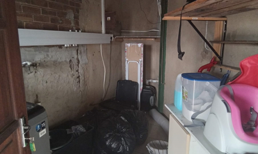 4 Bedroom Property for Sale in Wilgeheuwel Gauteng