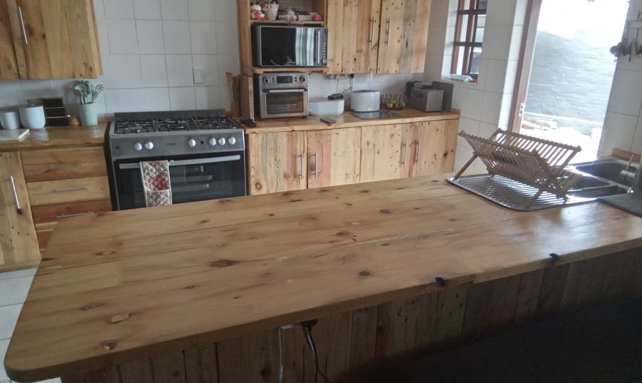 4 Bedroom Property for Sale in Wilgeheuwel Gauteng