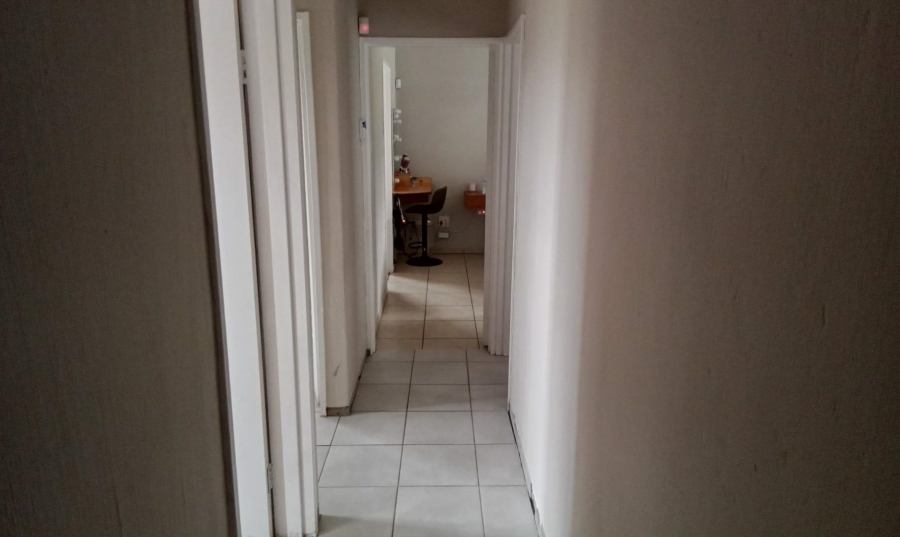 4 Bedroom Property for Sale in Wilgeheuwel Gauteng