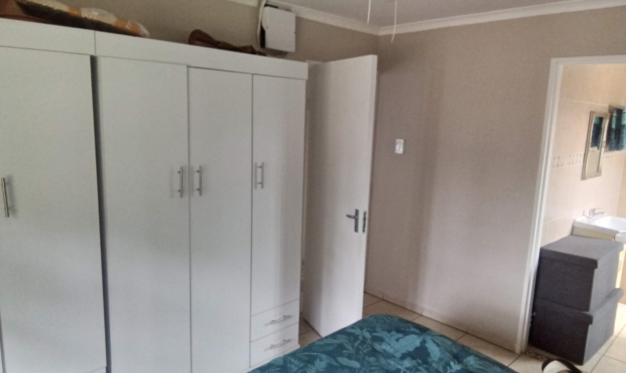 4 Bedroom Property for Sale in Wilgeheuwel Gauteng