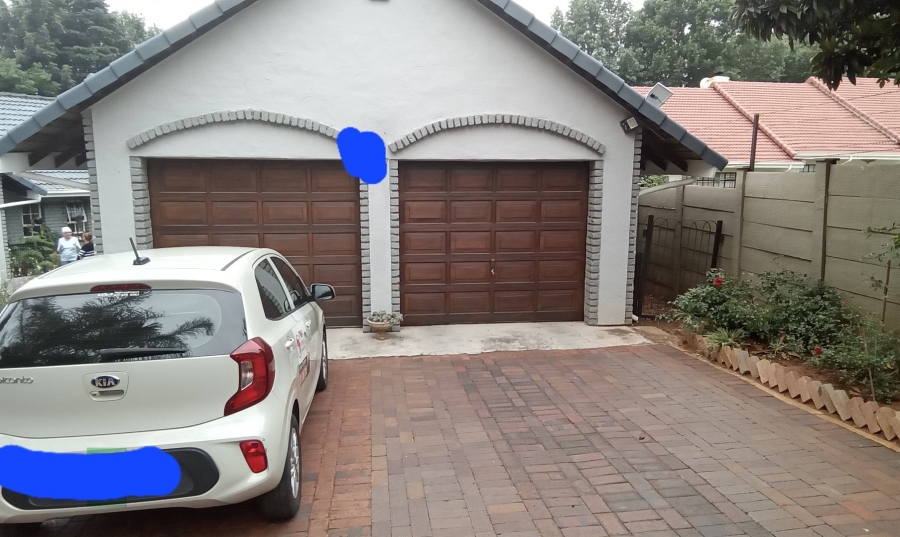 3 Bedroom Property for Sale in Constantia Kloof Gauteng
