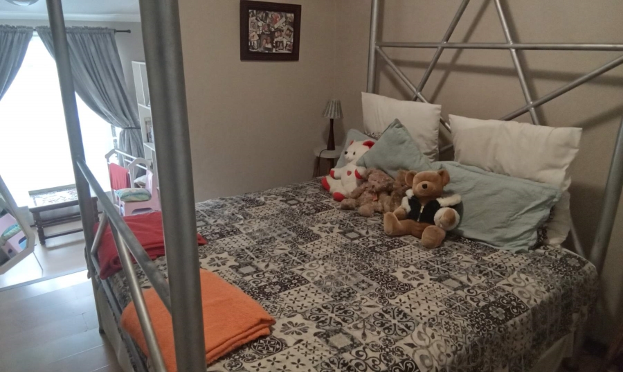 3 Bedroom Property for Sale in Constantia Kloof Gauteng