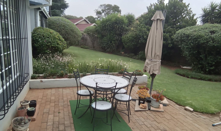 3 Bedroom Property for Sale in Constantia Kloof Gauteng