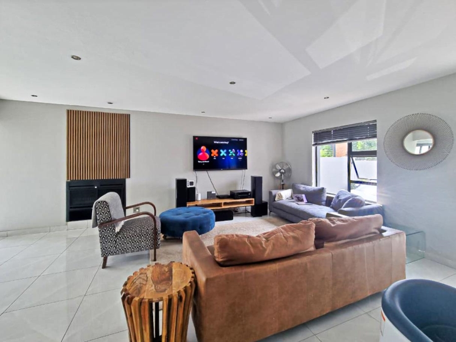 3 Bedroom Property for Sale in Olympus AH Gauteng