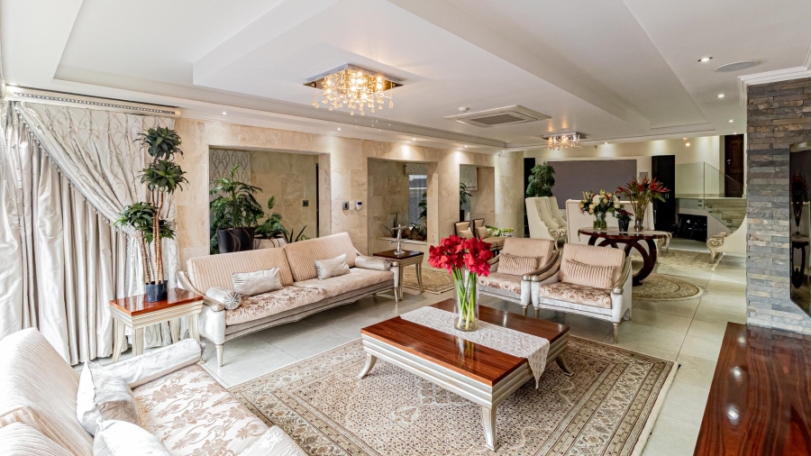 To Let 4 Bedroom Property for Rent in Roodekrans Ext 9 Gauteng