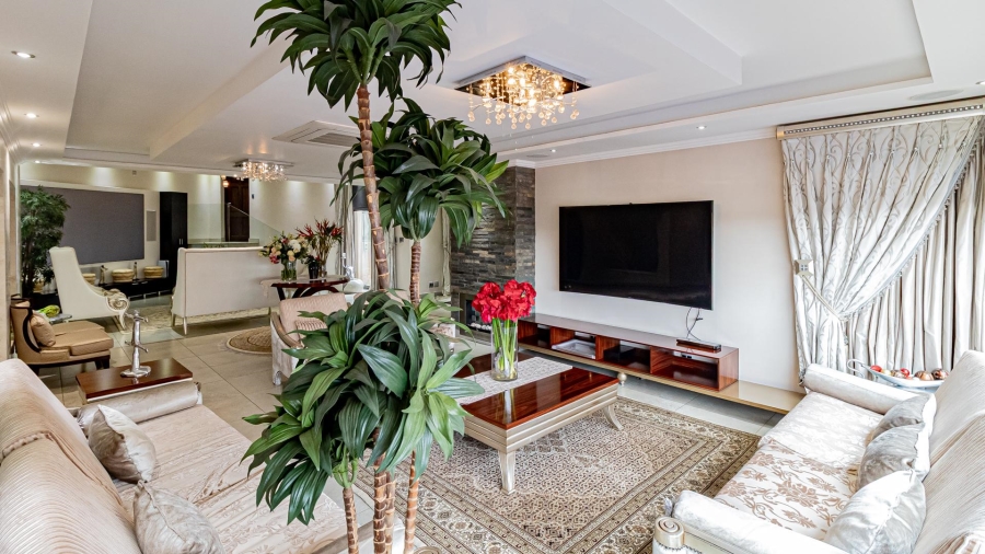 To Let 4 Bedroom Property for Rent in Roodekrans Ext 9 Gauteng