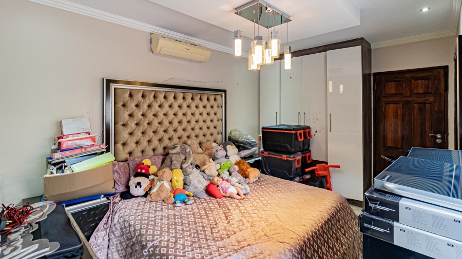 To Let 4 Bedroom Property for Rent in Roodekrans Ext 9 Gauteng