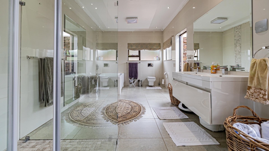 To Let 4 Bedroom Property for Rent in Roodekrans Ext 9 Gauteng