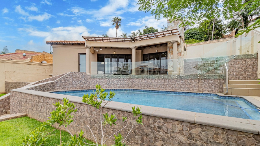 To Let 4 Bedroom Property for Rent in Roodekrans Ext 9 Gauteng