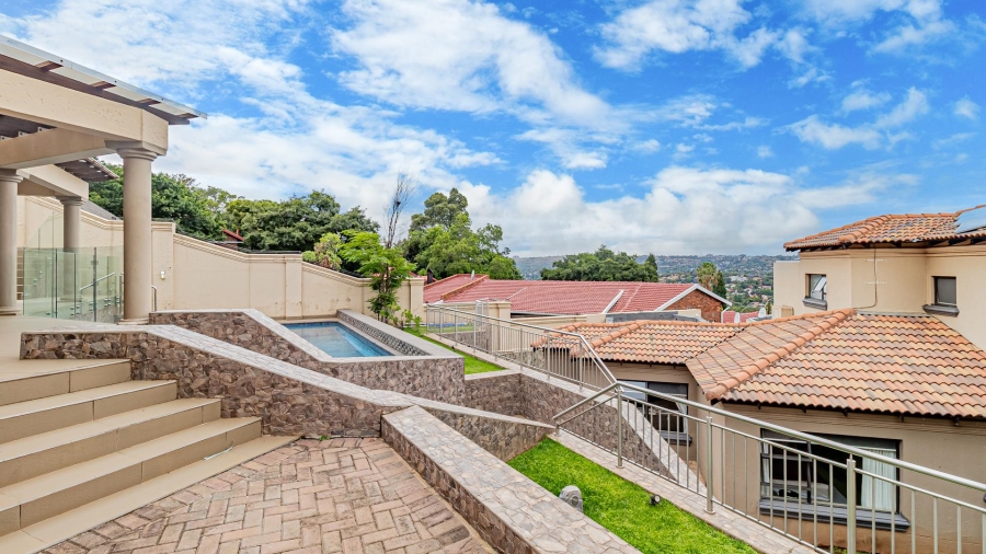 To Let 4 Bedroom Property for Rent in Roodekrans Ext 9 Gauteng