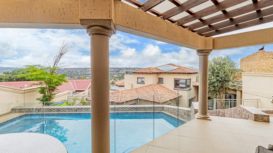 To Let 4 Bedroom Property for Rent in Roodekrans Ext 9 Gauteng