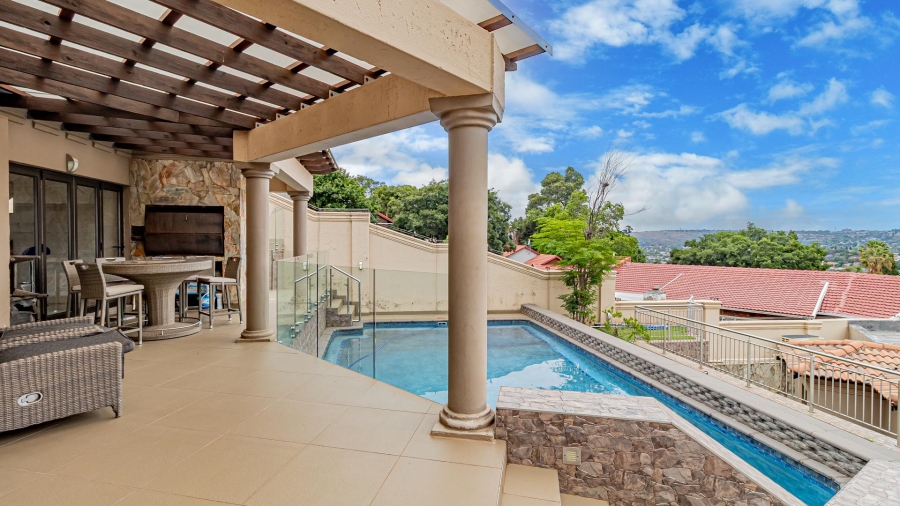 To Let 4 Bedroom Property for Rent in Roodekrans Ext 9 Gauteng